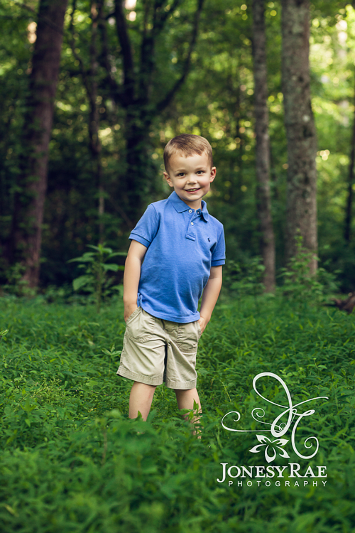 Diana Toone with Jonesy rae photography taking award wining portraits of newborns babies and kids in sandy utah of the salt lake city area (1)