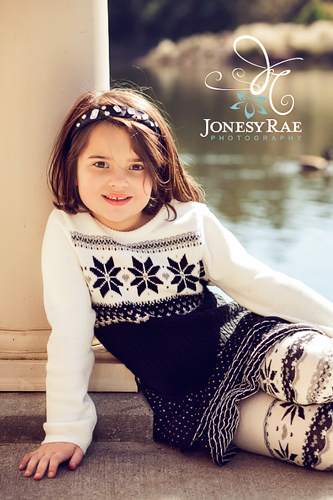 diana toone with award winning jonesy rae photography fall pictures salt lake city sandy utah area with newborn baby and child portraits (2)