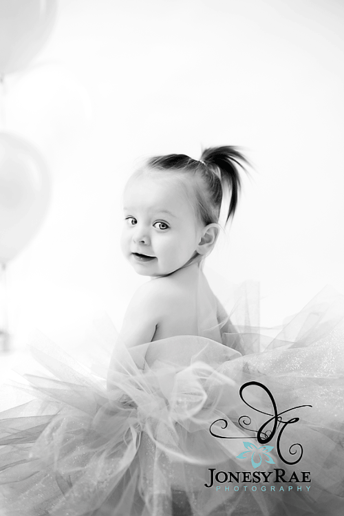 diana toone of jonesy rae photography with award winning images of newborns babies kids and seniors in salt lake city utah sandy area (2)